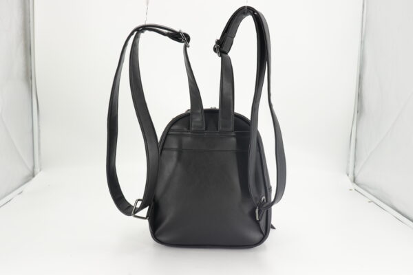 Mochila Viamo negra. Tendencia verano.- SAMPER CALZADOS