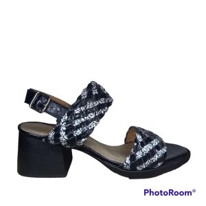 Sandalia Jessie modelo J38.-