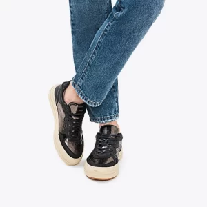 Zapatilla  Viamo modelo Casimir.-