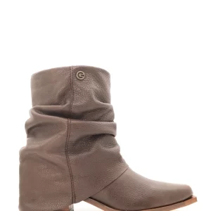 Bota Carmella modelo 6726.-