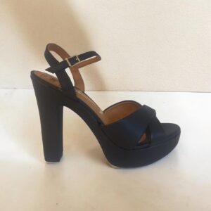 Sandalia Vizzano modelo 6292.280.-