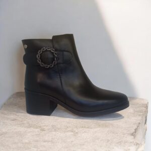 Bota Cavatini modelo Maurie.-