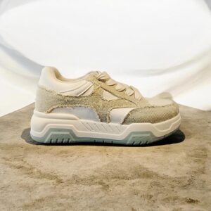 Zapatilla WCK  modelo 473.-