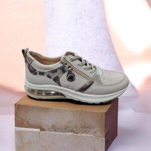 Zapatilla   Cavatini modelo Ume.