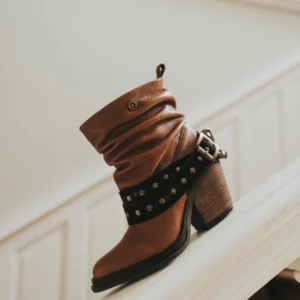 Bota  Carmela  modelo 6326.