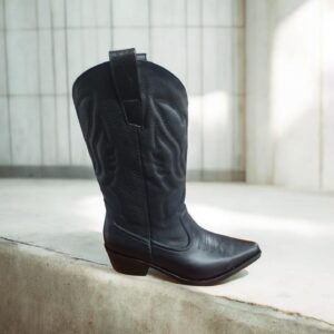 Bota Dianna modelo 3850.-